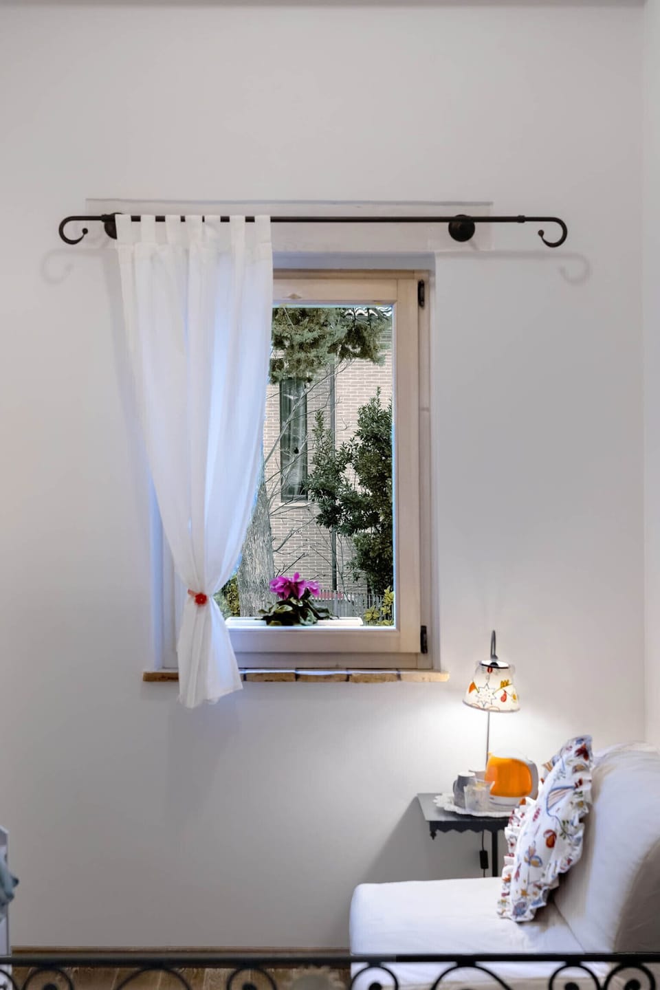 Comfort Double Room | Down comforters, soundproofing, free WiFi, bed sheets