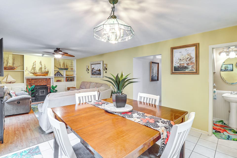 House (4 Bedrooms) | Interior