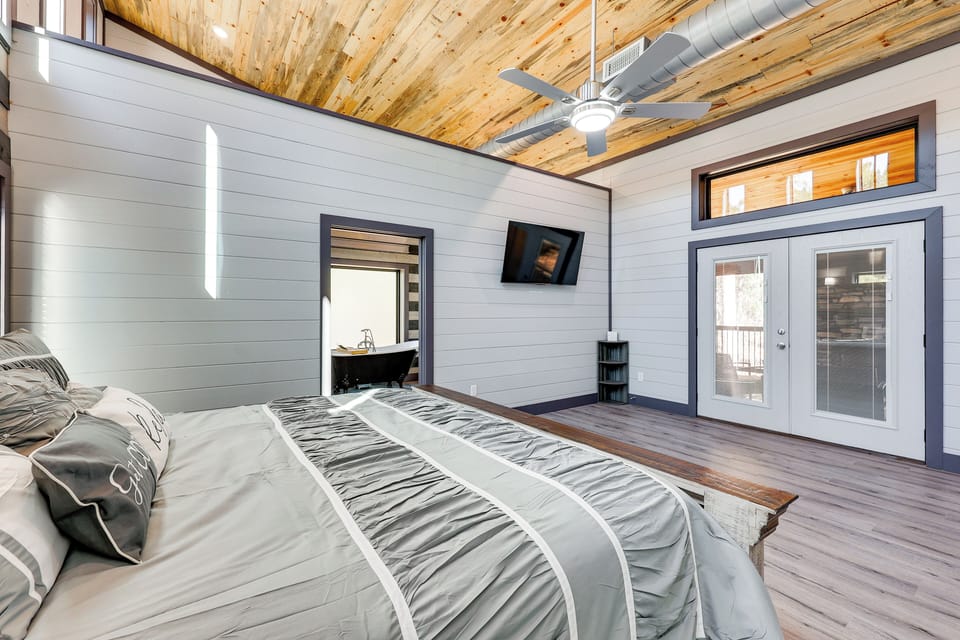 House (1 Bedroom) | Interior