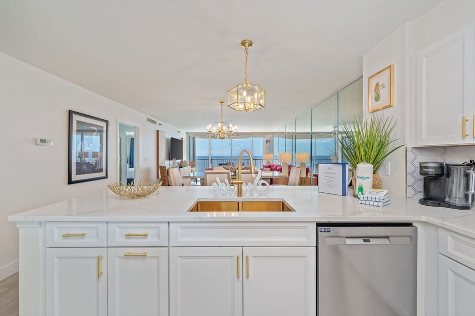Condo, 2 Bedrooms | Private kitchen | Coffee/tea maker, fridge, oven
