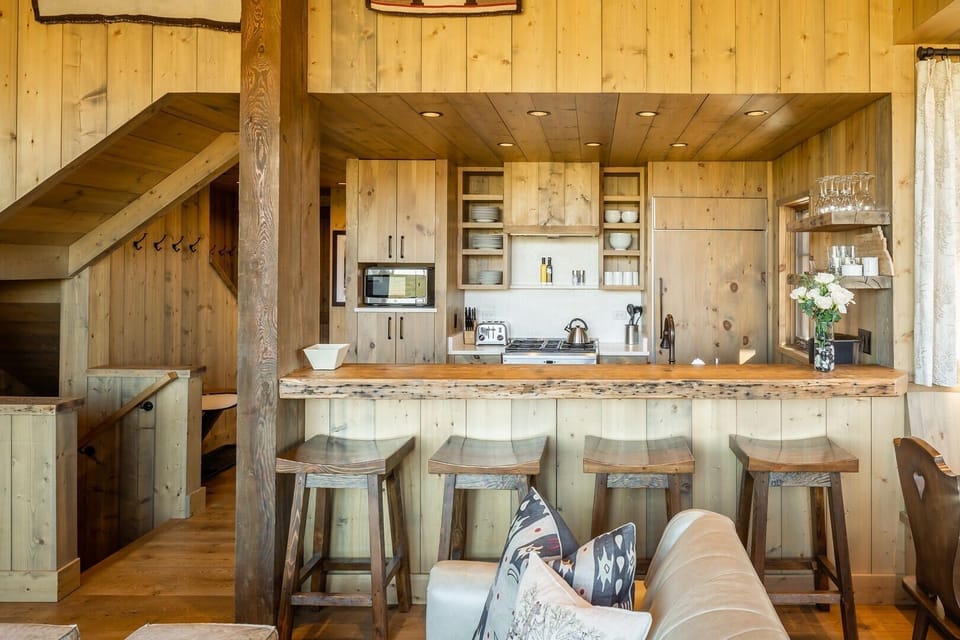 House, 4 Bedrooms | Private kitchen | Coffee/tea maker