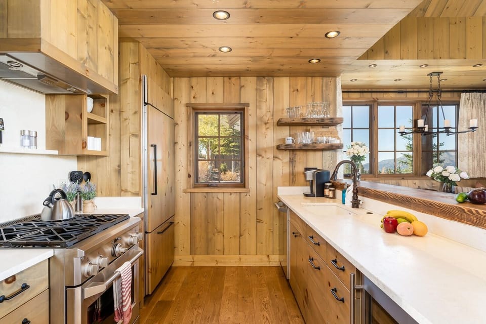House, 4 Bedrooms | Private kitchen | Coffee/tea maker