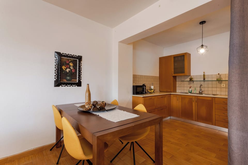 Luxury Villa | In-room dining