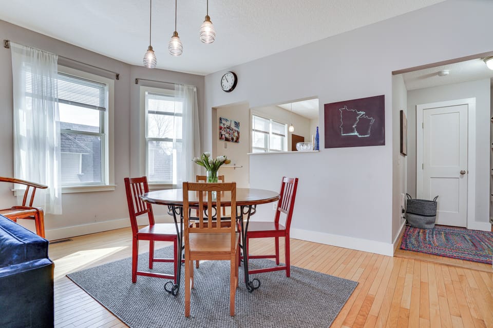 House (2 Bedrooms) | Interior