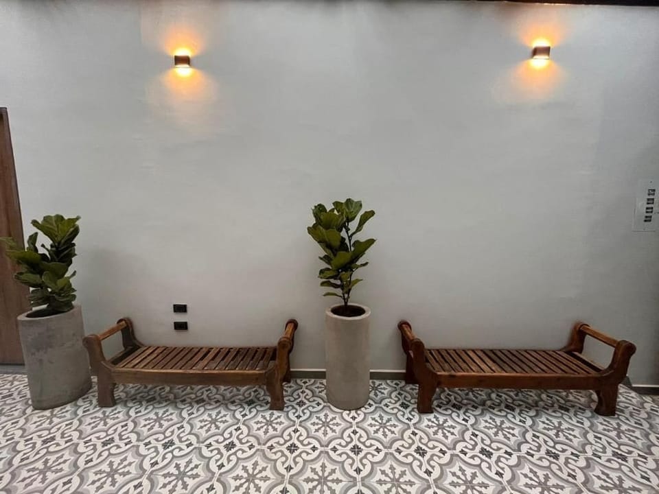 Comfort Single Room | Bathroom | Free toiletries, hair dryer