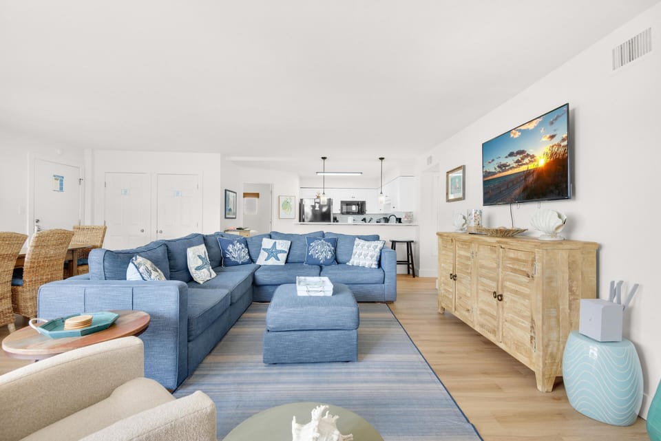 Condo, Multiple Beds (Starboard Village 412) | Living area | TV