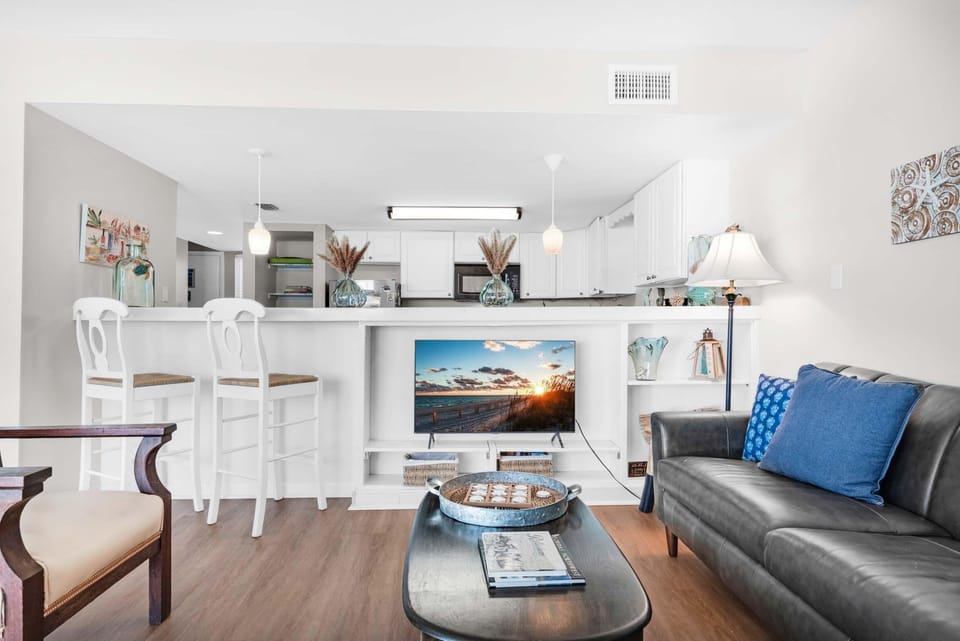 Condo, Multiple Beds (Starboard Village 424- Beach Haven) | Living area | TV