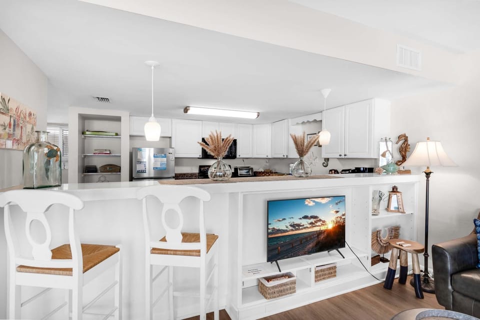 Condo, Multiple Beds (Starboard Village 424- Beach Haven) | Interior