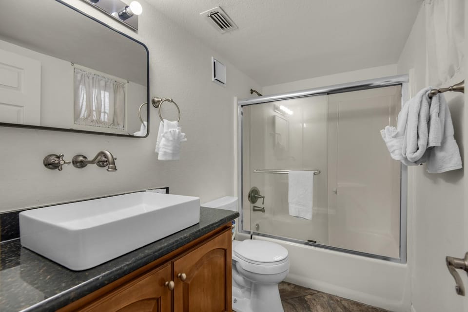 Starboard Village 411 Apartment in Pensacola Beach
