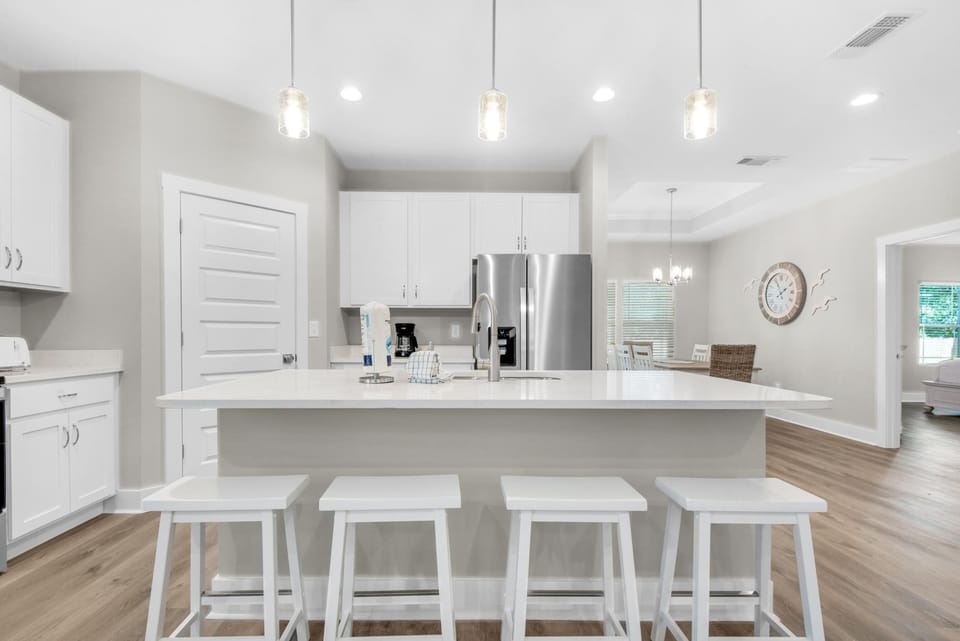 House, Multiple Beds (Sea Navarre) | Private kitchen | Oven, toaster, paper towels