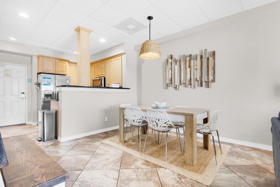 Apartment, Multiple Beds (Sans Souci unit 209) | Dining