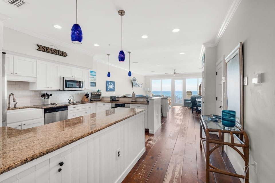 Condo, Multiple Beds (White Sands 451- Beach Dreams) | Private kitchen | Oven, toaster