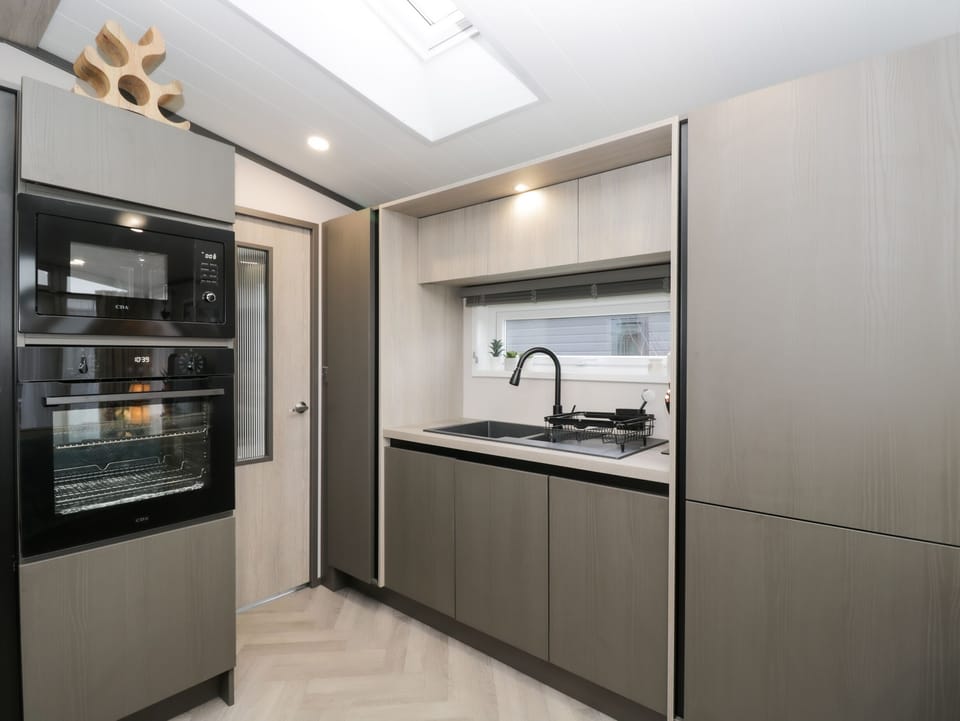 Fridge, dishwasher, electric kettle, toaster