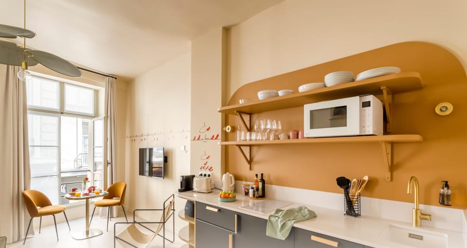 Studio 01 | Private kitchenette | Mini-fridge, microwave, stovetop, dishwasher