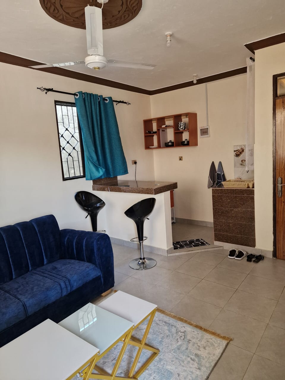 Comfort Apartment | Living area | Flat-screen TV