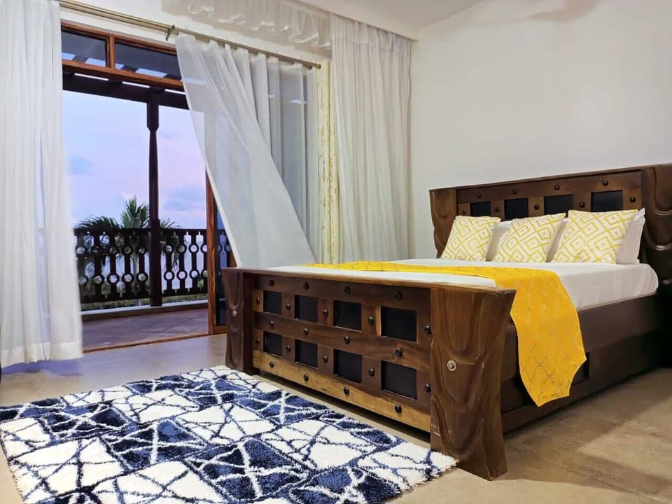 Deluxe Apartment | 3 bedrooms, free WiFi