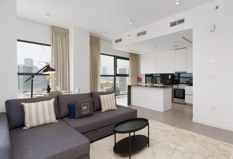 Apartment | Living area | Flat-screen TV