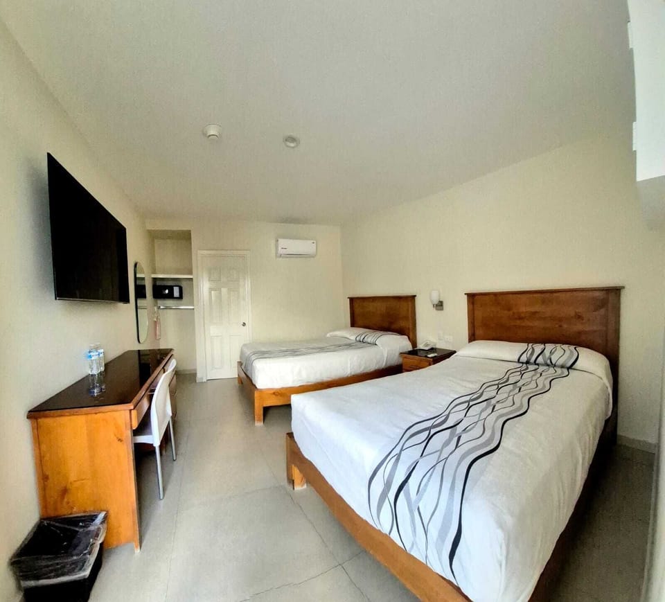 In-room safe, free WiFi