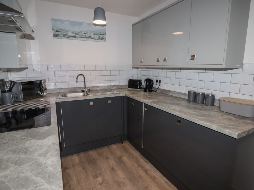 Fridge, dishwasher, electric kettle, toaster