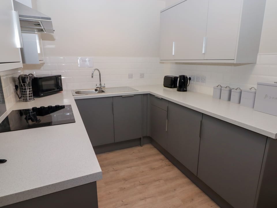 Fridge, dishwasher, electric kettle, toaster