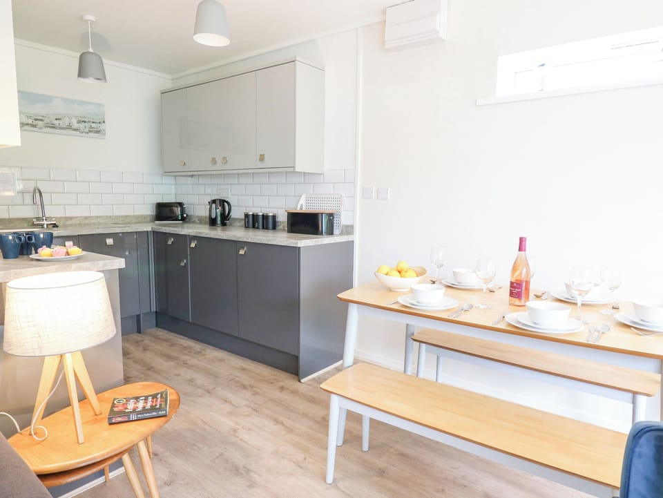 Fridge, dishwasher, electric kettle, cookware/dishes/utensils