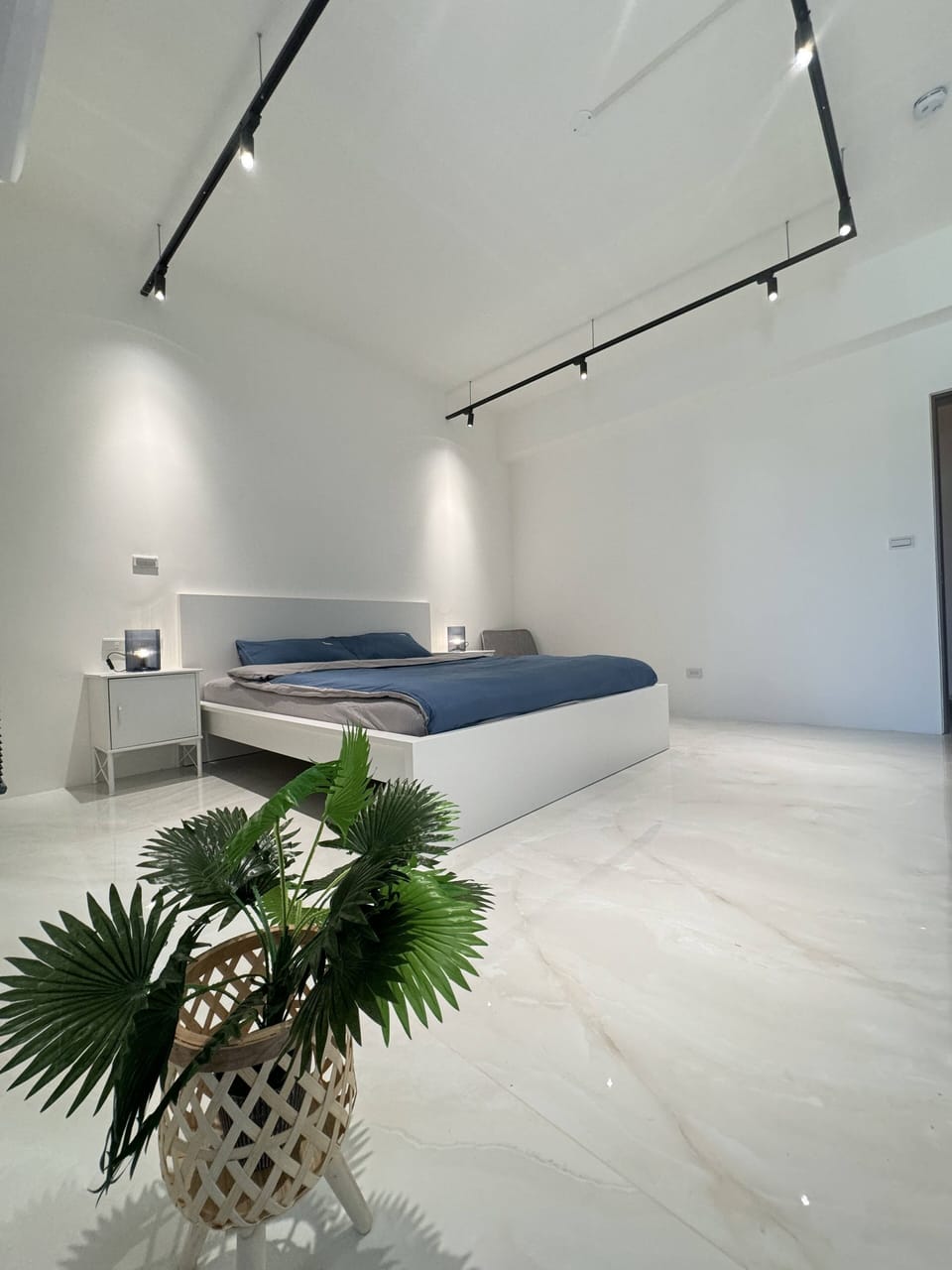 Comfort Double Room, 1 Bedroom, Mountain View | Desk, laptop workspace, WiFi (free), individually decorated