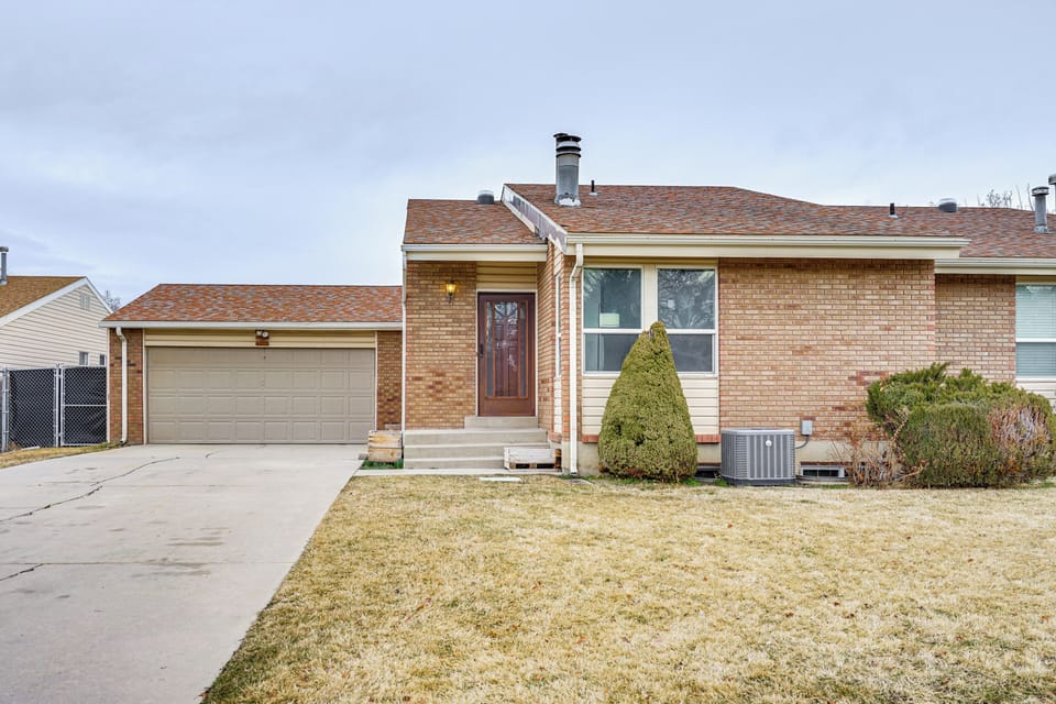 House (4 Bedrooms) | Front of property