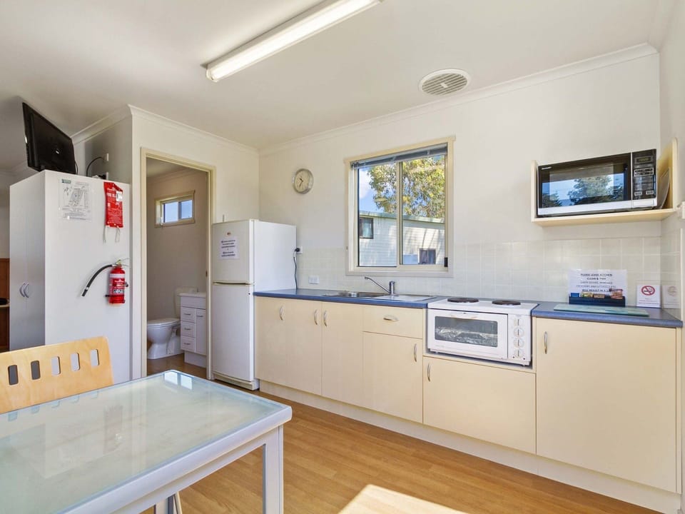 Standard Cabin | Living area | Table tennis