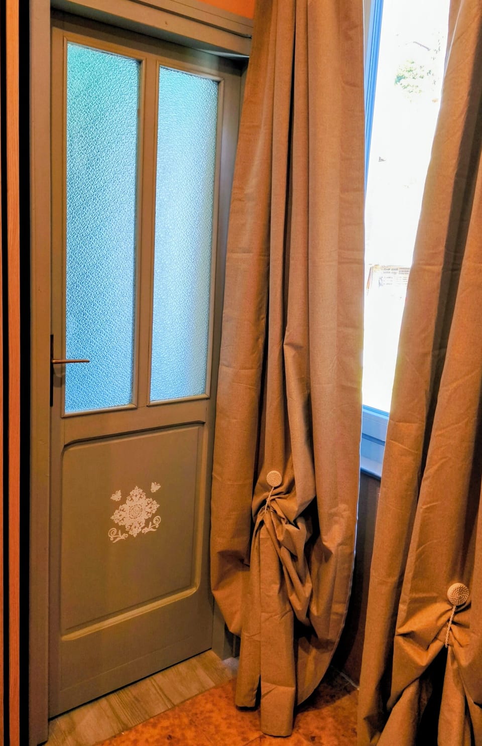 Classic Room, Mountain View (mandatory web check-in) | Bathroom | Rainfall showerhead, hair dryer, towels, soap