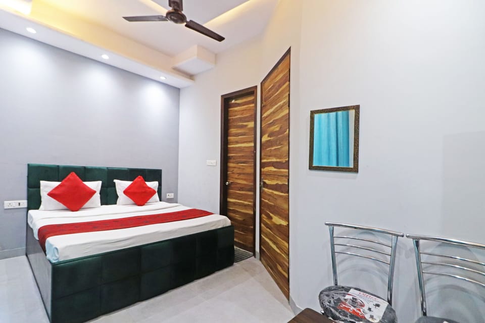 Deluxe Double Room | Premium bedding, down comforters, free minibar, desk