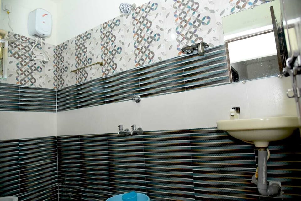 Free toiletries, towels, soap, shampoo