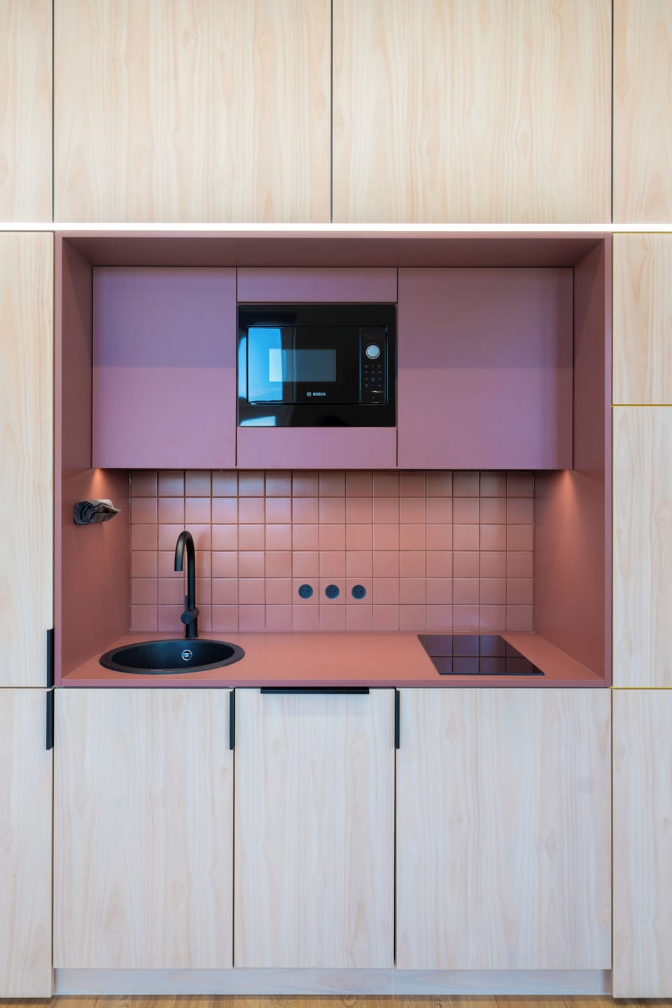 Design Studio Suite | Private kitchen | Espresso maker, cookware/dishes/utensils