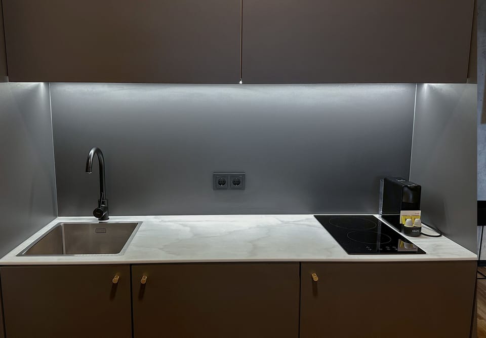 Microwave, stovetop, dishwasher, electric kettle