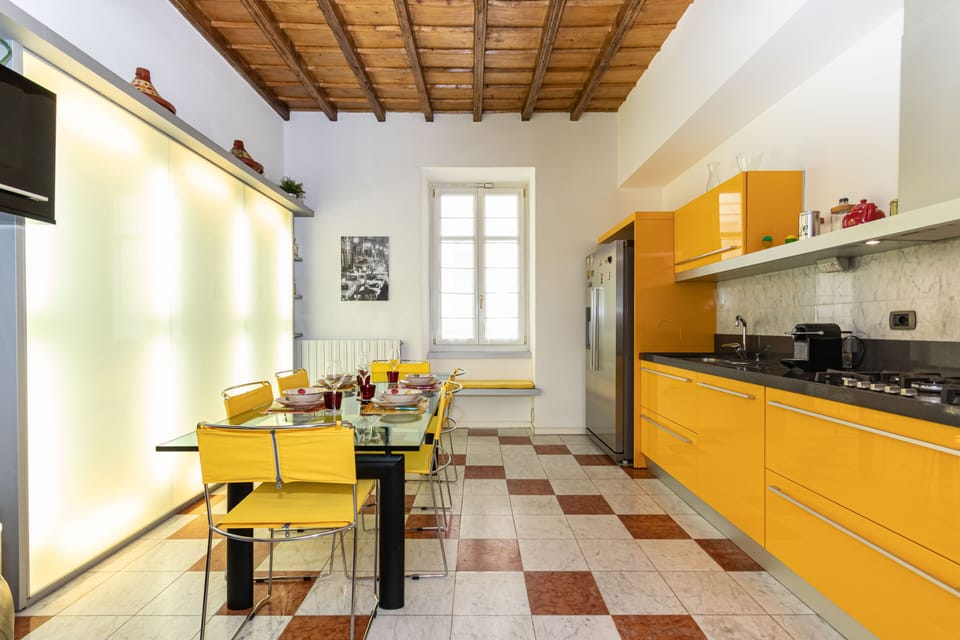 Business Apartment | In-room dining