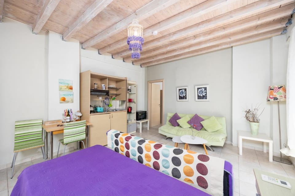 House | 1 bedroom