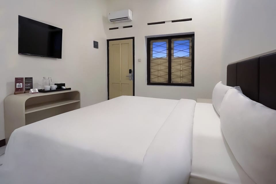 Executive Room, 1 Queen Bed | Bed sheets