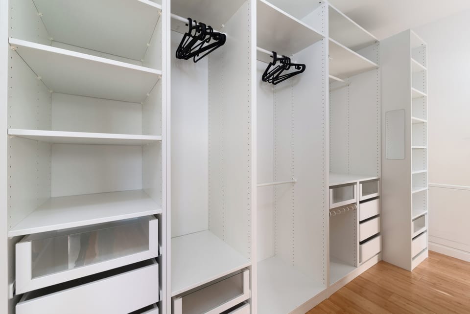 Luxury Apartment | 3 bedrooms, desk, blackout drapes, soundproofing