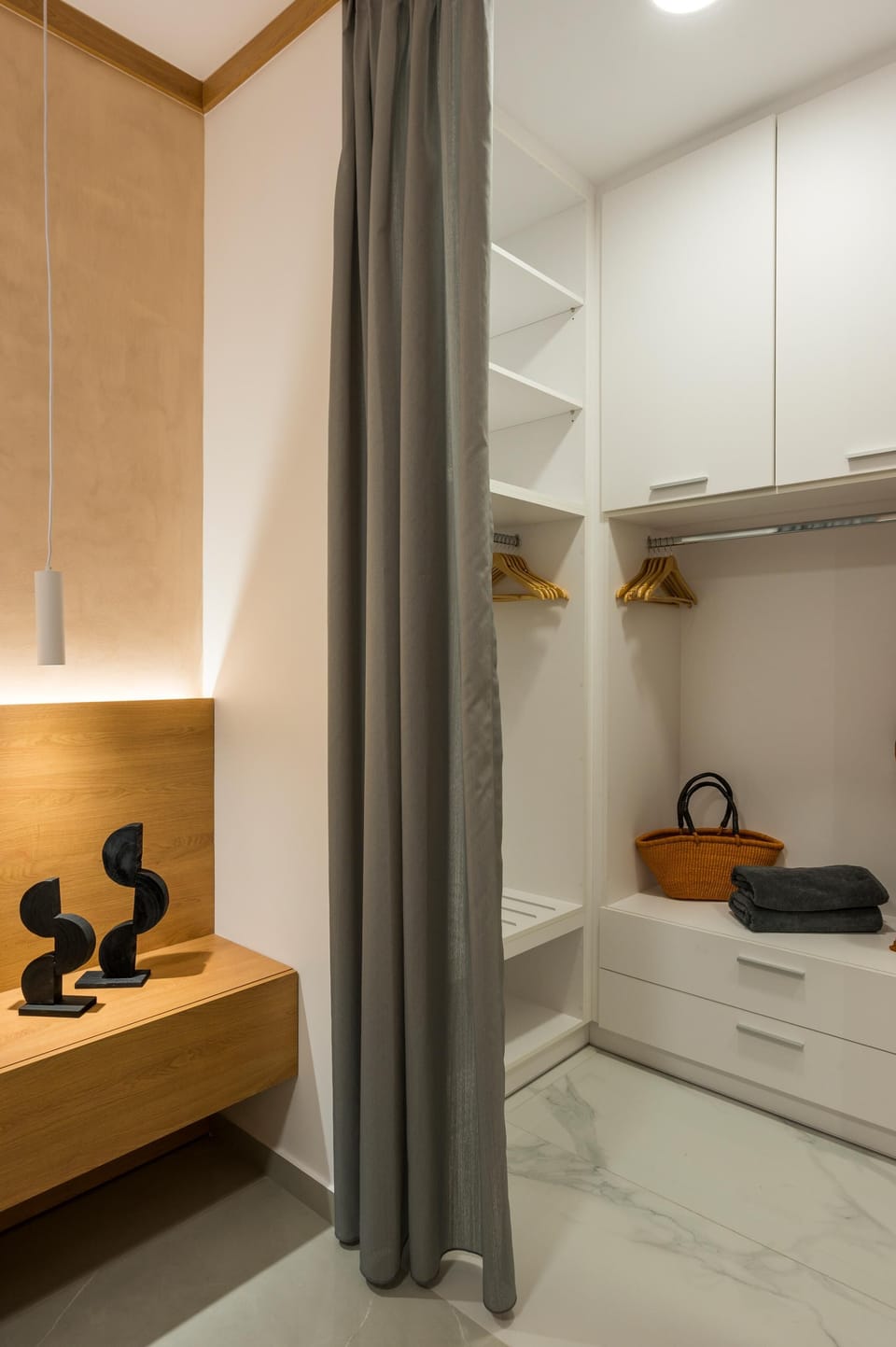 Premium Apartment | Wardrobe
