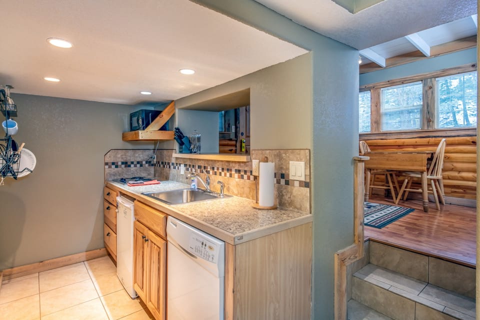 Cottage #1 | Private kitchen | Mini-fridge, microwave, stovetop, dishwasher