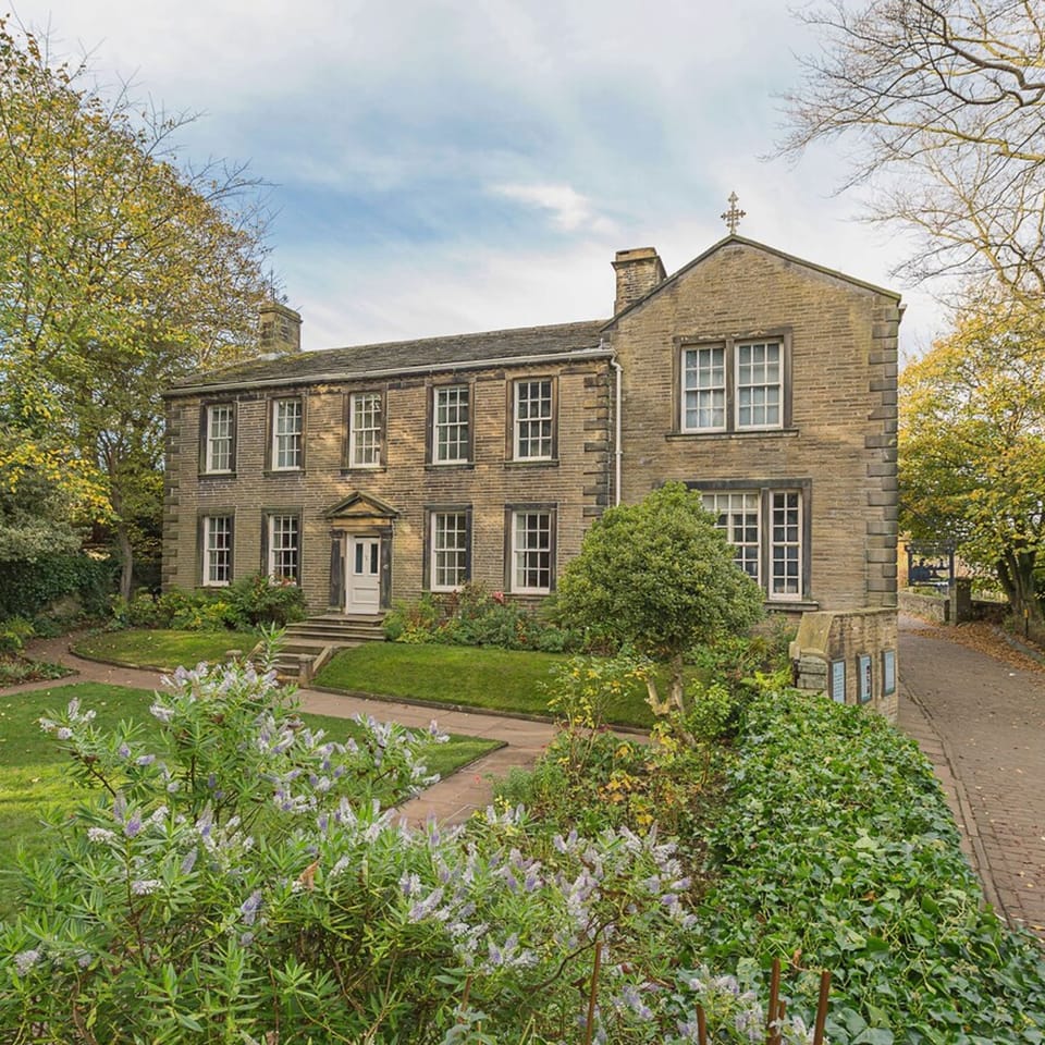 House | 2 bedrooms, iron/ironing board