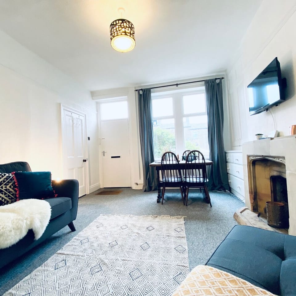 House | 2 bedrooms, iron/ironing board