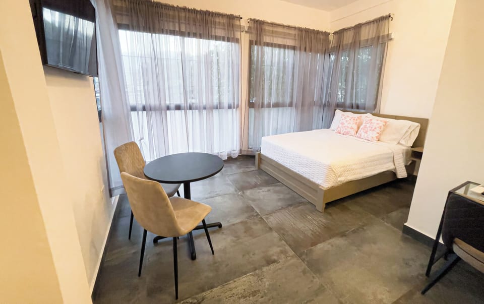 Deluxe Studio | In-room safe, free WiFi, bed sheets