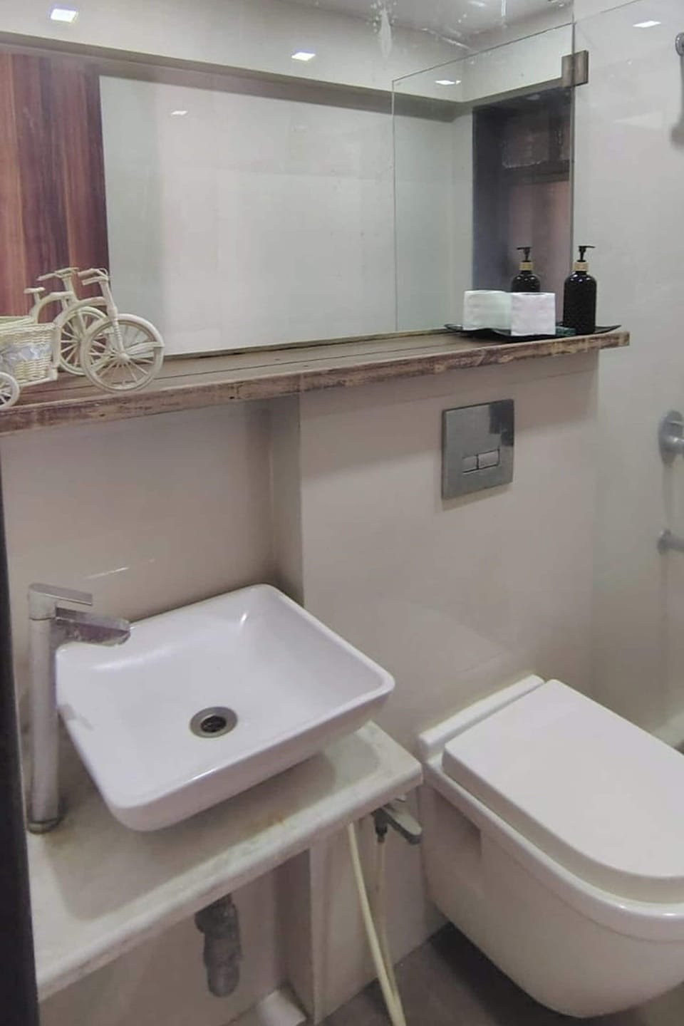 K.A.E Residency Hotel in Mumbai