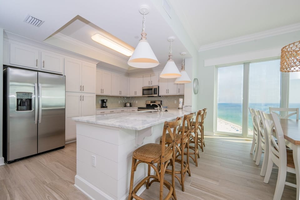 Condo, 4 Bedrooms | Private kitchen | Coffee/tea maker, fridge, oven