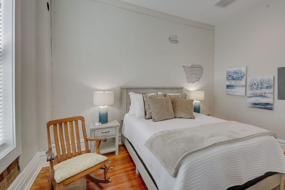 Modern Downtown Hot Springs Vacation Rental! Apartment in Hot Springs