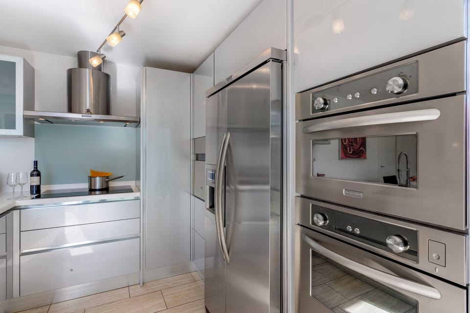 Family Villa, 3 Bedrooms, 2 Bathrooms, Mountainside (Villa Dolce Vita With Private Pool) | Private kitchen