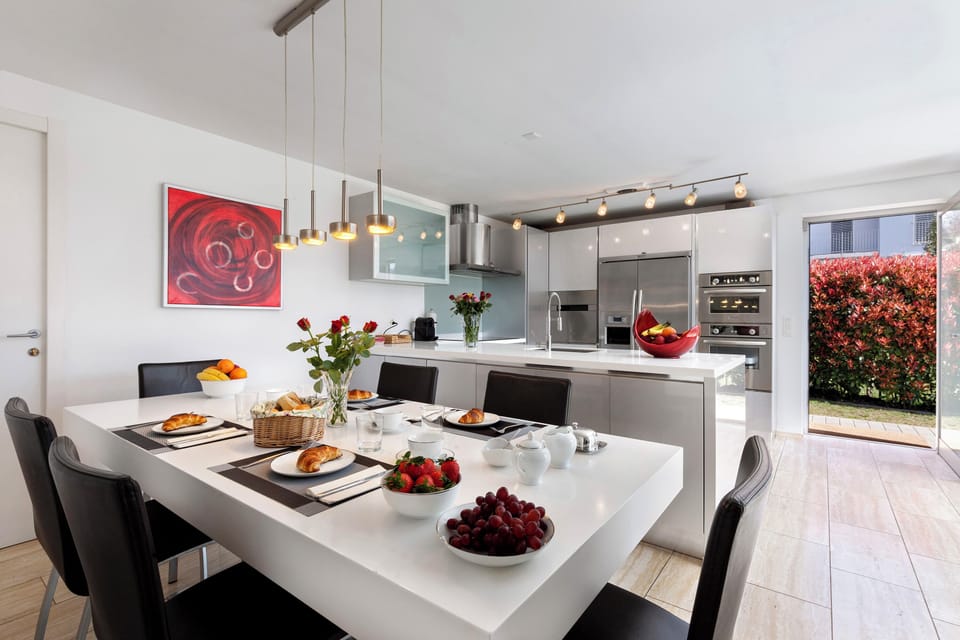 Family Villa, 3 Bedrooms, 2 Bathrooms, Mountainside (Villa Dolce Vita With Private Pool) | Dining