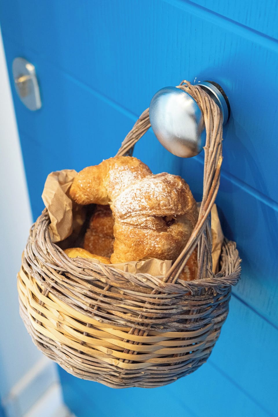 Free daily self-serve breakfast