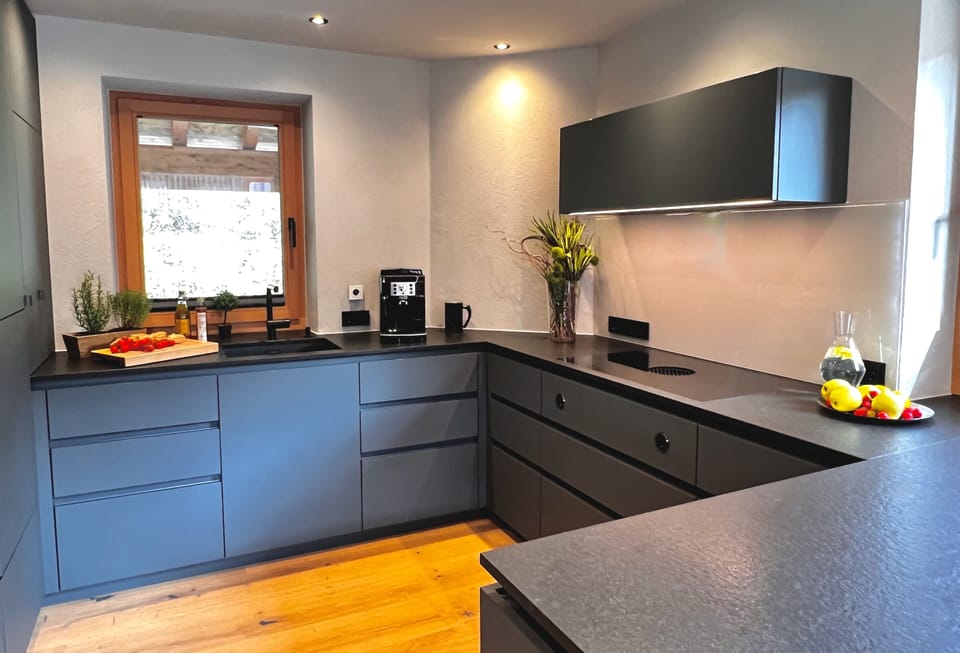 Design Chalet | Private kitchen | Fridge, oven, stovetop, dishwasher
