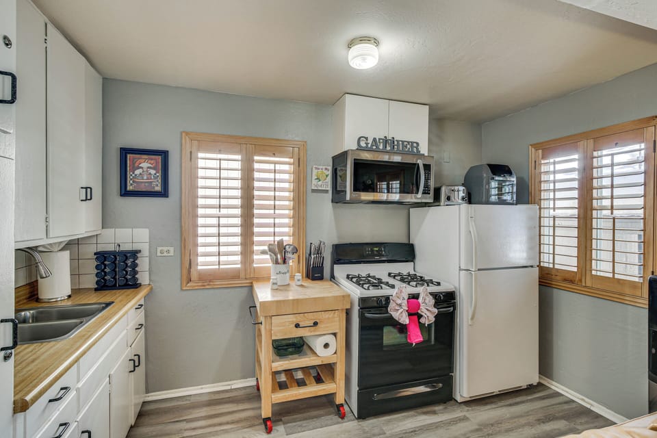 House (2 Bedrooms) | Interior